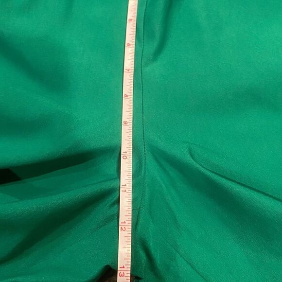 Versona Green Cropped Modern Pants Size 12 - Picture 9 of 9